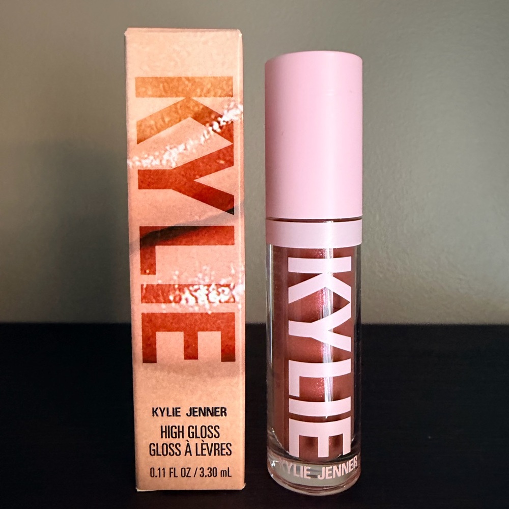 Kylie Cosmetics High Gloss Lipgloss in- Damn Gina